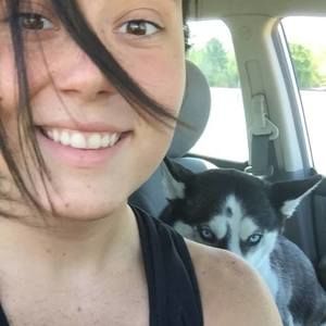 Meet your Posher, Kayla